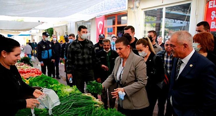 Aydın Büyükşehir Belediye Başkanı Özlem Çerçioğlu Atça Pazarı’nı ziyaret etti