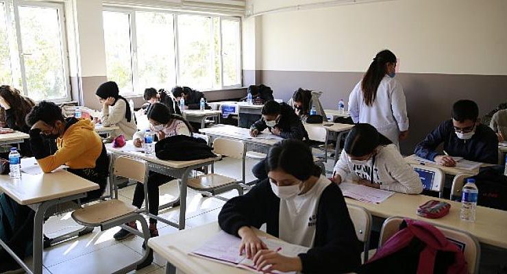 Aydın Büyükşehir Belediyesi Ücretsiz Üniversite Deneme Sınavı Düzenledi