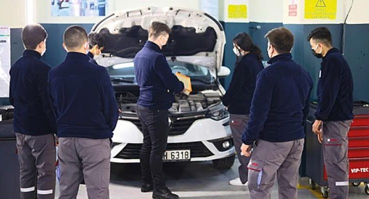 Bosch Car Service’ten 100. yılında TEV iş birliği ile 100 öğrenciye burs