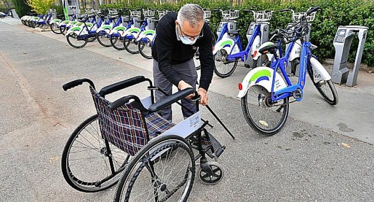 Tekerlekli sandalyeler artık bisiklet yollarında