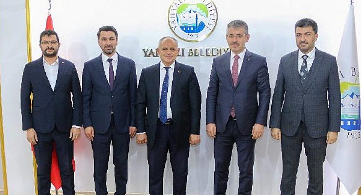 Başkan Çopuroğlu’dan Yahyalı Belediyesi’ne ziyaret