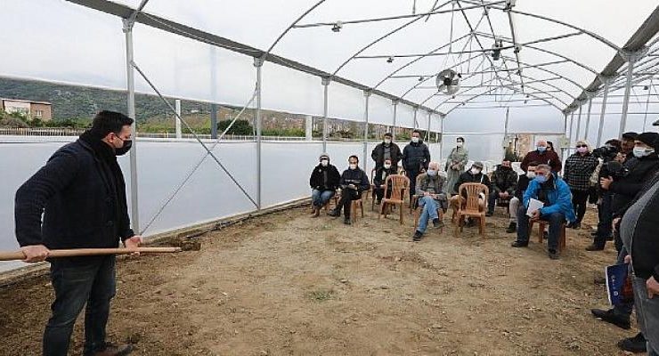 Efes Selçuk Belediyesi’nden Üreticilere Toprak ANALİZİ DESTEĞİ