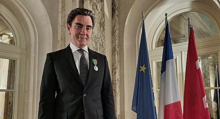 Pernod Ricard Ortadoğu Kuzey Afrika ve Türkiye Genel Müdürü Selçuk Tümay’a Fransa Hükümetinden Şövalye Liyakat Nişanı