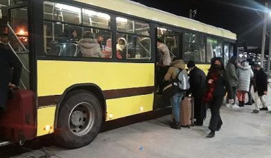 İstanbul yolcuları yurtlara yerleştirildi