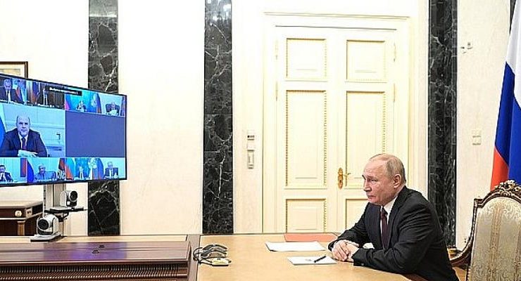 Rusya Devlet Başkanı Putin Güvenlik Konseyi’nin daimi üyeleriyle toplantı