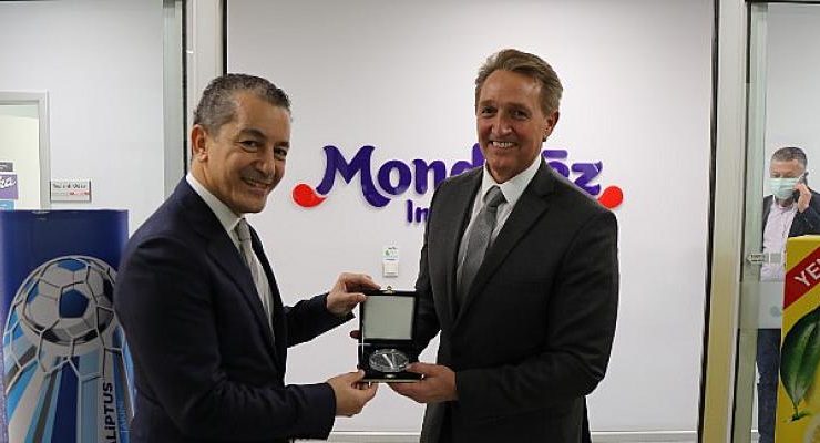 ABD’nin Türkiye Büyükelçisi Flake, Mondelez International Türkiye’yi ziyaret etti