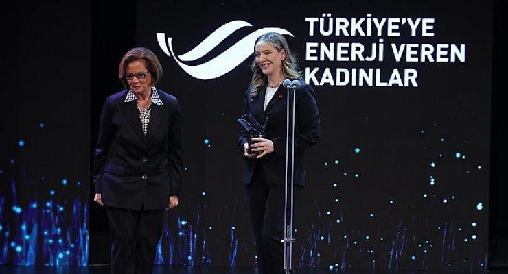 “Türkiye’ye Enerji Veren Kadınlar” ‘İş Dünyası’ ödülüne Kübra Kalyoncu Şeherli layık görüldü