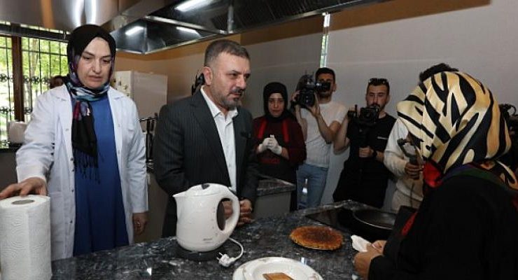 Gastro Akademi Öğrencileri Hünerlerini Geleneksel Türk Yemekleriyle Sergiledi