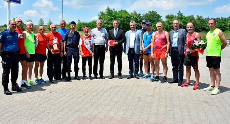 Geleneksel 16 – 19 Mayıs Selanik’ten Ankara’ya Atatürk’ü Anma, Dostluk ve Barış Koşusunu Yapan Sporcular Malkara’da Karşılandı