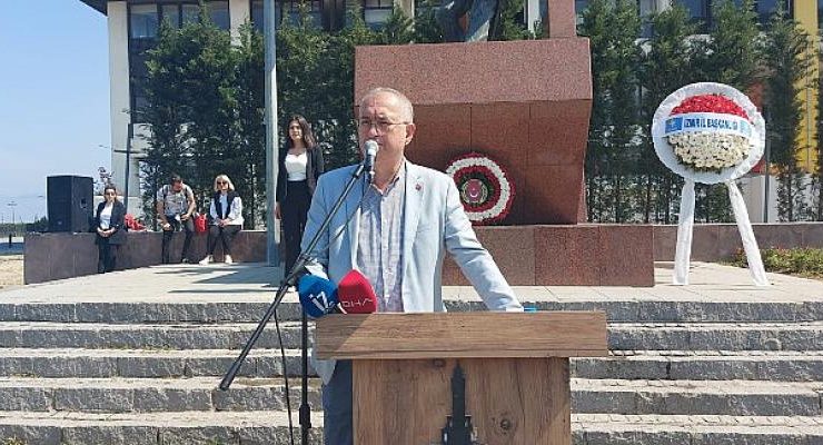 Şehit Gazeteci Hasan Tahsin ‘İlk Kurşun Anıtı’ önünde anıldı