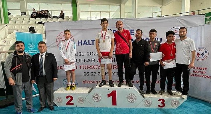 Sporcumuz Yıldızlar Halter Şampiyonasında Türkiye 2.’si Oldu