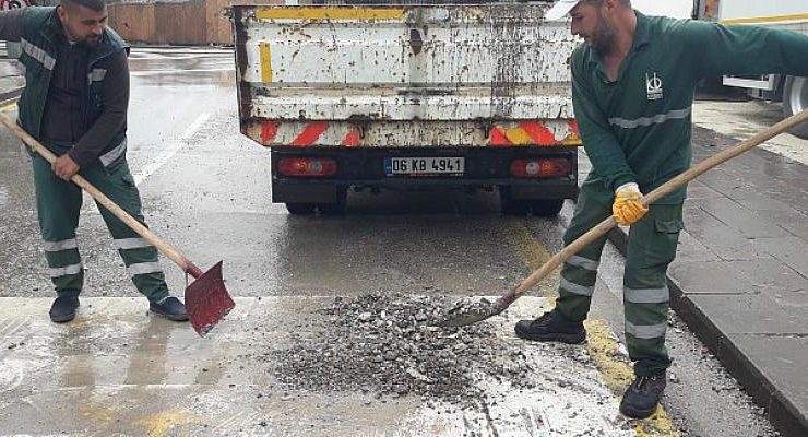 Keçiören Belediyesi İlçeyi Baştan Aşağı Temizliyor