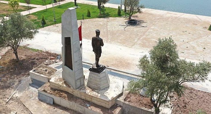 Kocaeli Atalar parkındaki anıt ve büstler yenilendi