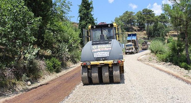 Manavgat Karabucak yolu asfaltlanıyor