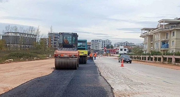 Kartepe Asiller Caddesi’nin 1. etabı asfaltlandı