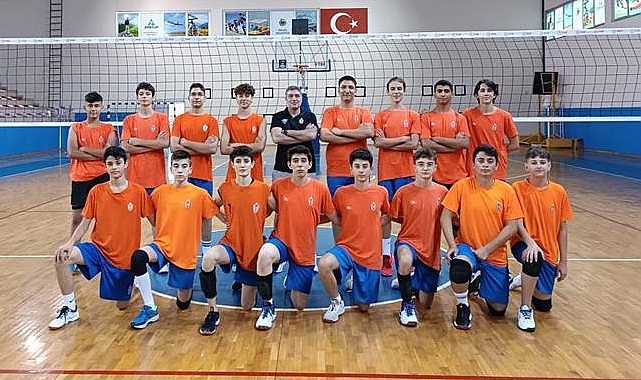 İnegöl Belediyespor Voleybolda 4 Kategoride Yarışacak