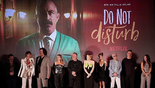 Netfilix, Cem Yılmaz imzalı yeni filmi Do Not Disturb için unutulmaz bir lansman gecesi gerçekleştirdi