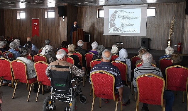 Huzurevi sakinlerine Bilinmeyen Yönleriyle Atatürk konferansı